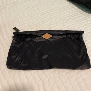 🆕 MZ wallace pouch